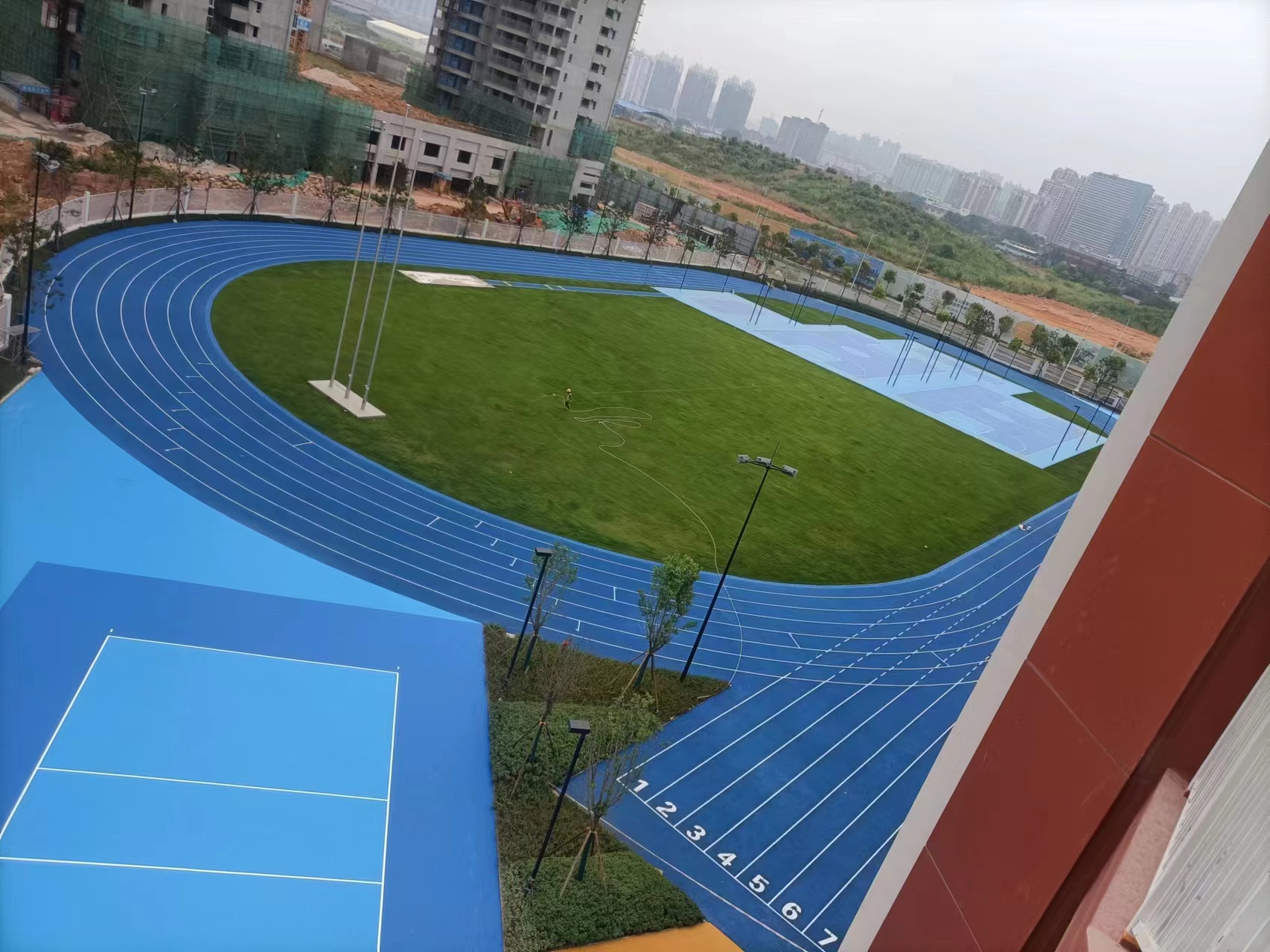 学校运动场工程